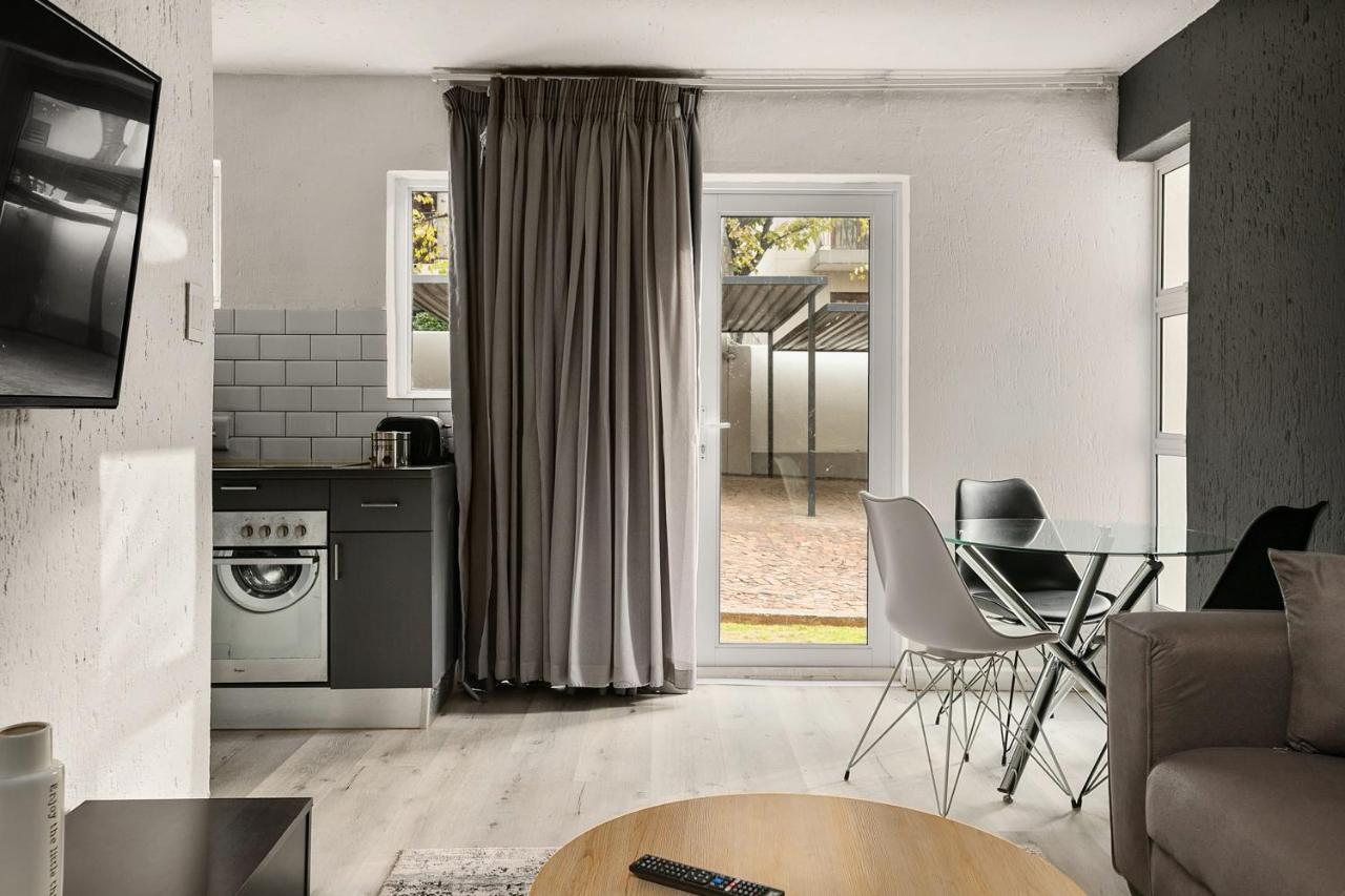 Marley On Katherine Apartment โจฮันเนสเบิร์ก ภายนอก รูปภาพ